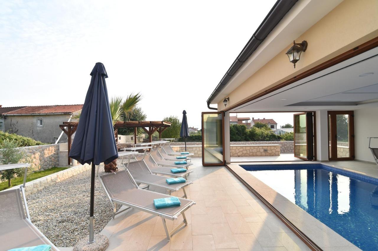Villa Muskatel -With Heated Pool Brzac Exterior photo
