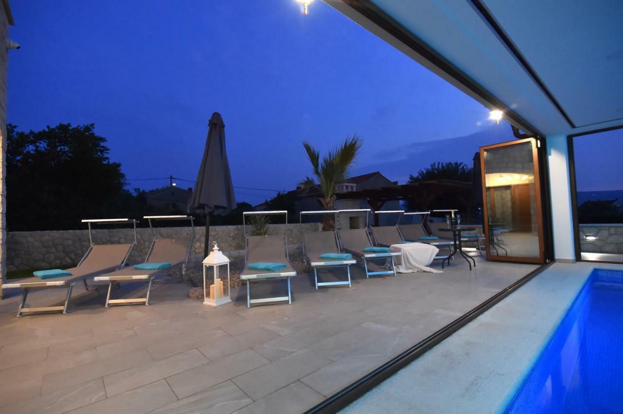 Villa Muskatel -With Heated Pool Brzac Exterior photo